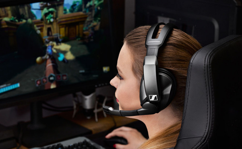 Headset Gaming Wireless Sennheiser GSP 370 Unggulkan Daya Tahan Baterai Hingga 100 Jam