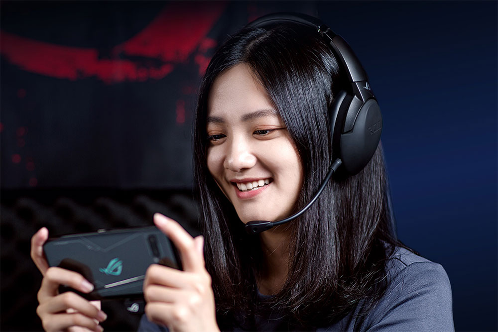 Asus ROG Strix Go 2.4 / Asus