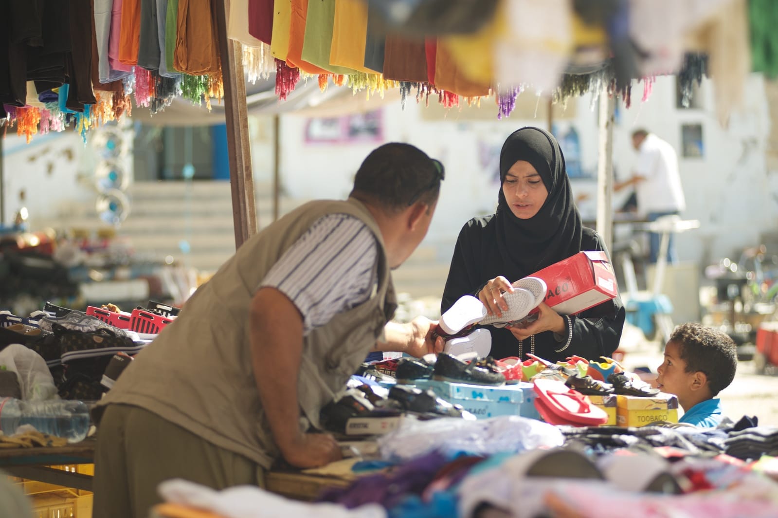Sharia-based economics and halal industries are considered to be an alternative engine to Indonesia's national economic growth. Digital companies have a great opportunity to contribute