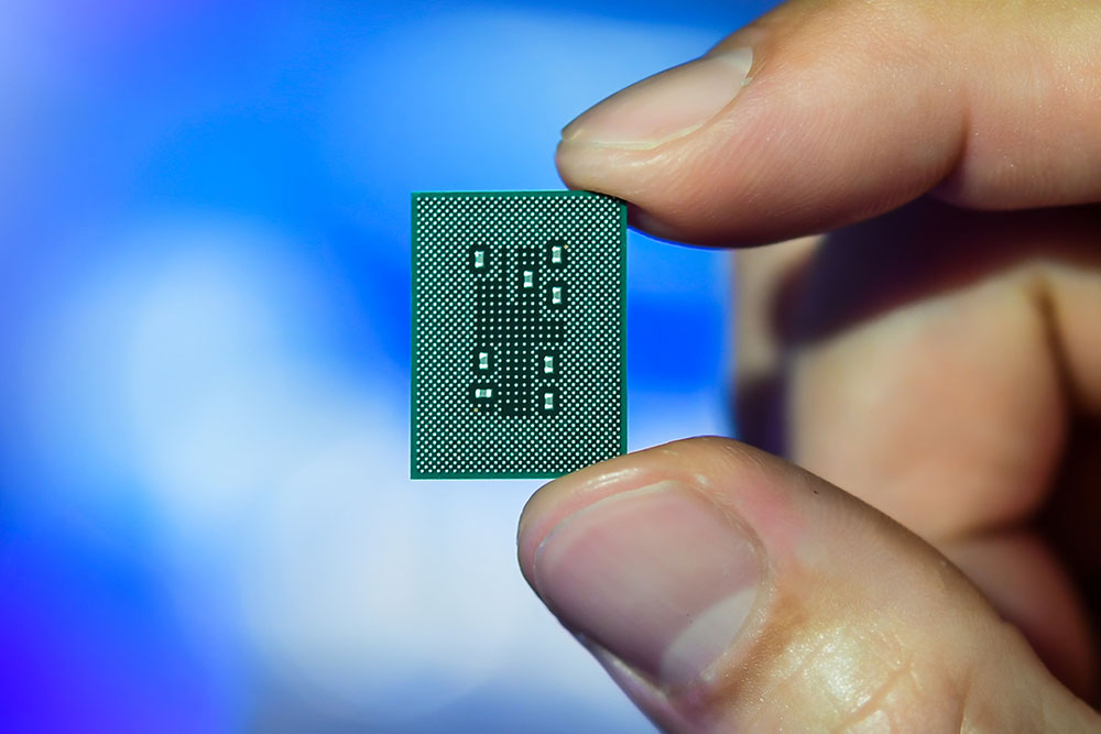 Qualcomm Snapdragon 8c / Qualcomm