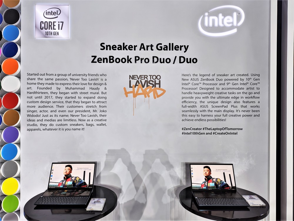 ASUS Zenbook Pro Duo - Wall