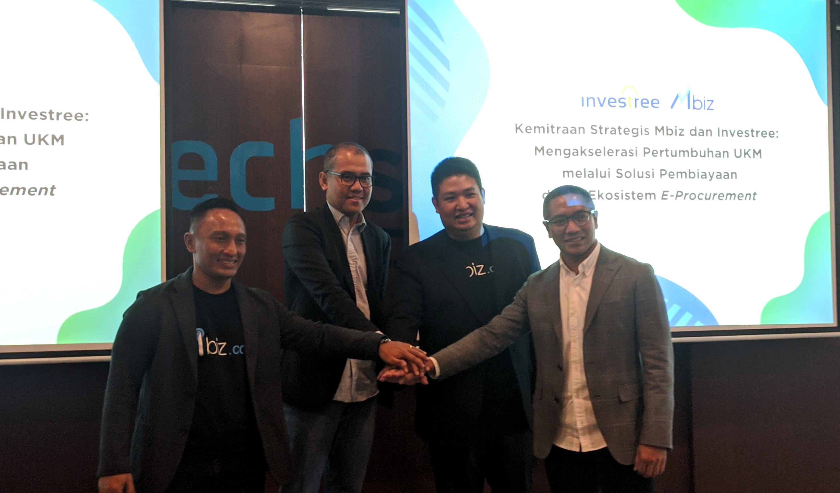 (kiri ke kanan) Ryn Hermawan, COO dan Co-Founder Mbiz; Salman Baharuddin, Chief of Sales Investree; Rizal Paramarta, CEO Mbiz; dan Adrian Gunadi, CEO Investree / DailySocial
