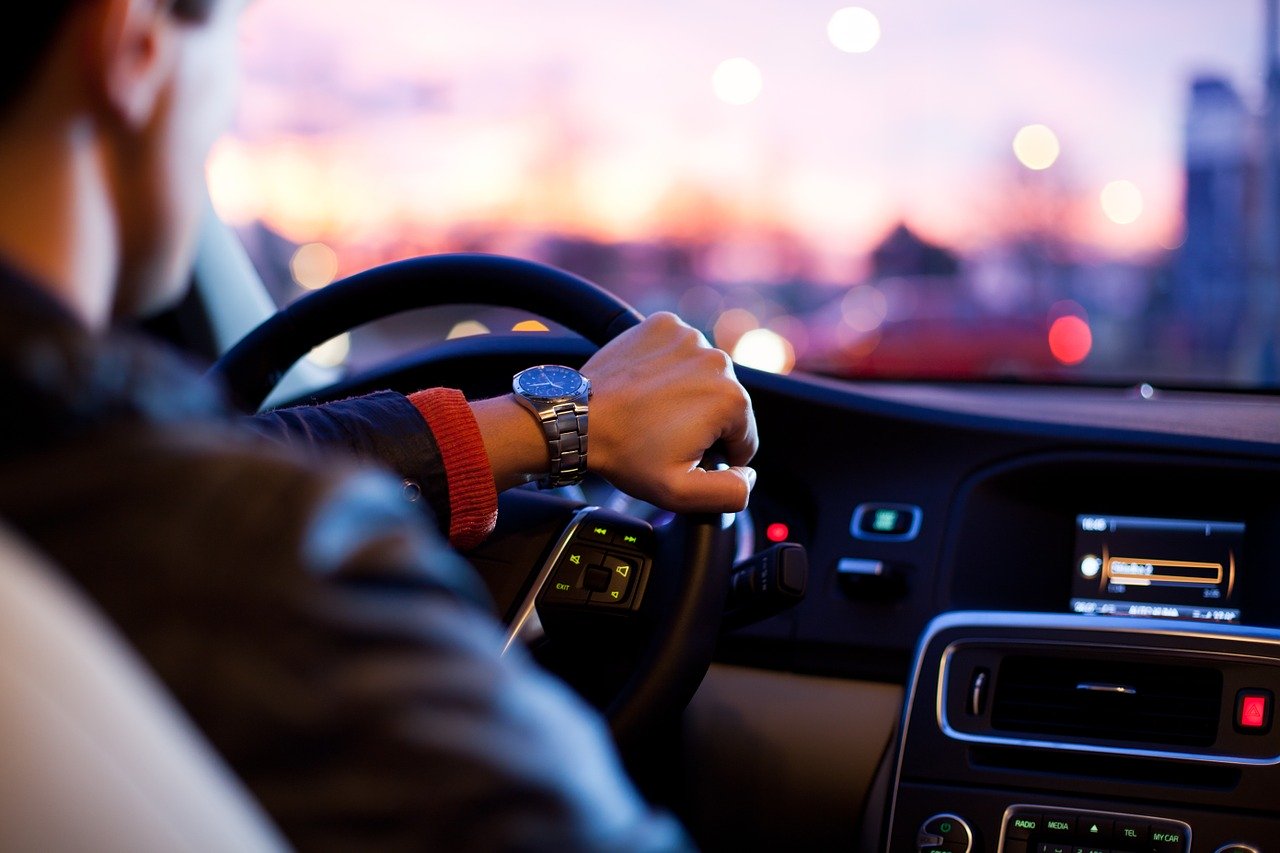 Model bisnis car marketplace sudah mencakup layanan pembelian, penjualan dan sistem informasi / Pixabay