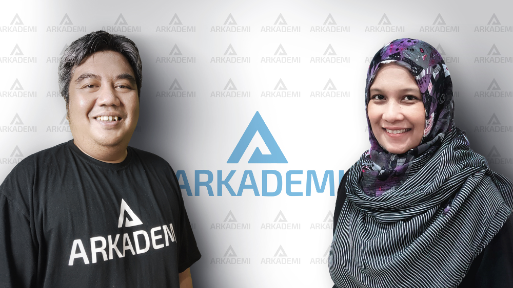 Hilman Fajrian (CEO & CTO) dan Resi Dwi Erveny (Chief Learning Officer) selaku founder / Arkademi