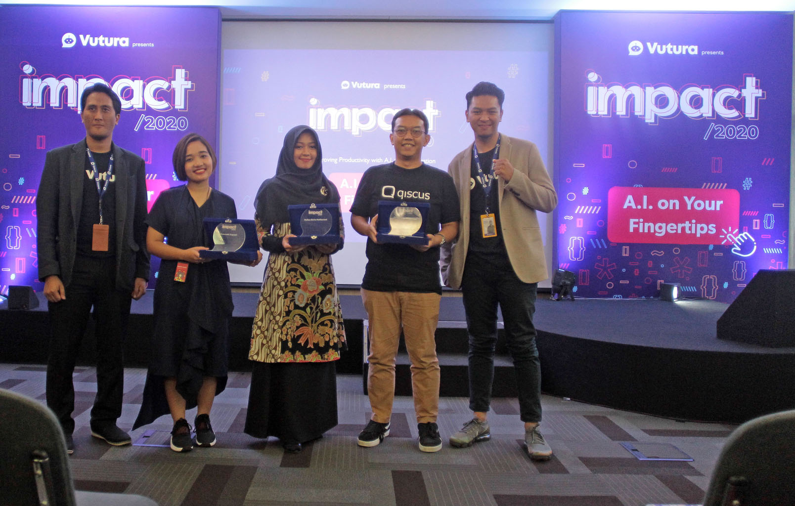 CTO Vutura, Arief Faizin (Ki) dan CEO Vutura, Riztama Prawita (Ka) / Vutura