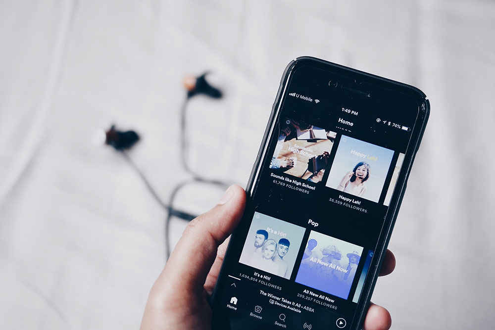 Aplikasi Spotify di smartphone / Unsplash