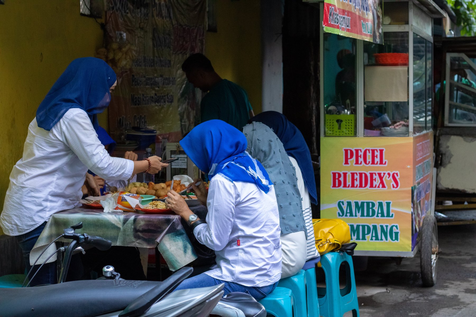 Banyak startup new retail yang mulai memberdayakan bisnis konvensional dengan pendekatan yang lebih maju / Unsplash