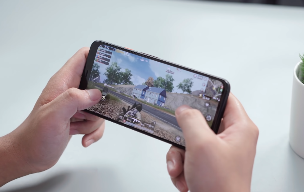 playing mobile game android police for SEO