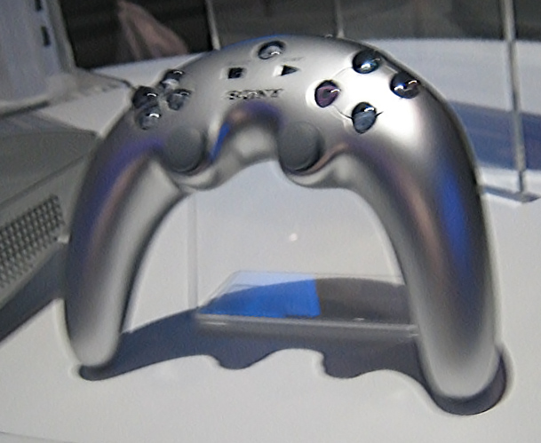 Boomerang, prototipe controller untuk PS3. | Sumber: Wikimedia Commons