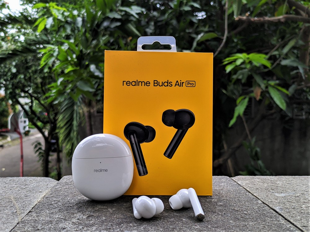 Realme buds air 2 pro. Realme Buds Air Pro Unboxing. Realme Buds Air 2 чехол для кейса. Air Buds 3 Pro коробка. Хонор Эйр Бадс.