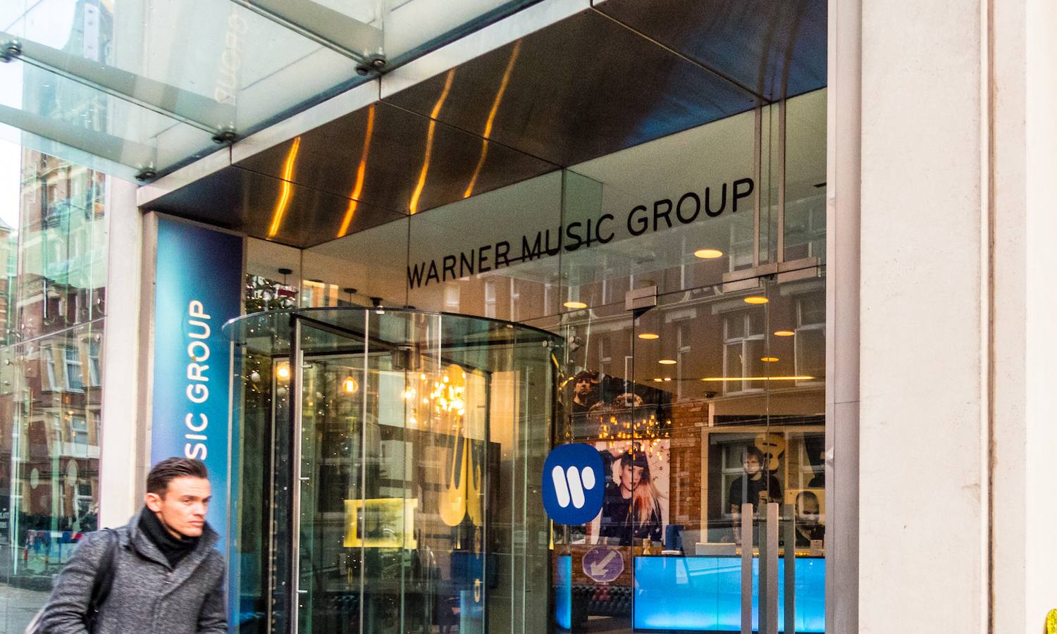 Warner-Music-Group-Shutterstock for SEO