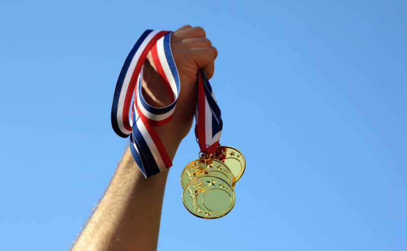 Studi Komparasi antara Olimpiade dan Kompetisi Esports: Mana yang Lebih Menguntungkan?