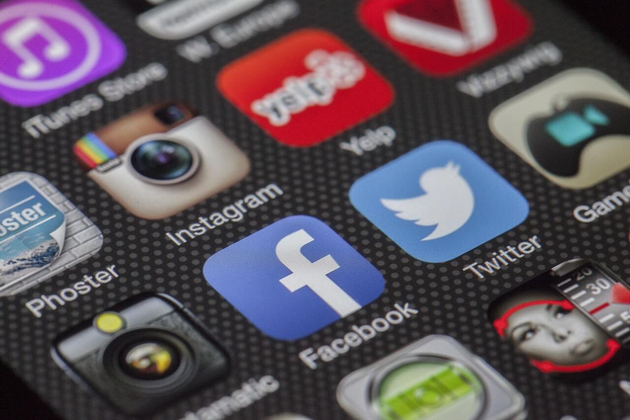 Aplikasi adalah cara akses layanan teknologi terpopuler, tapi bukan satu-satunya cara. Yang terpenting adalah menghasilkan solusi bagi konsumen for SEO