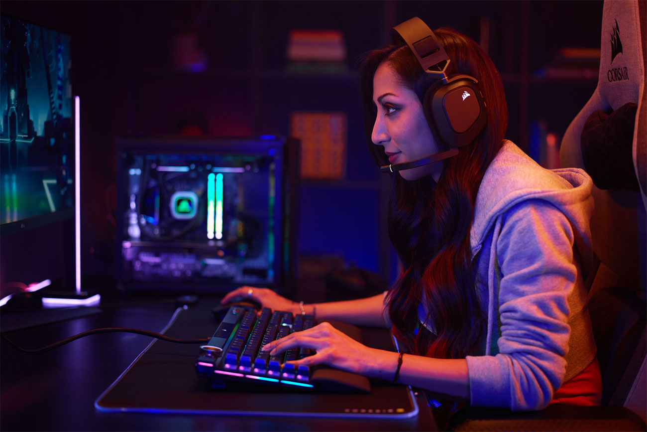 Corsair HS80 RGB Wireless / Corsair for SEO