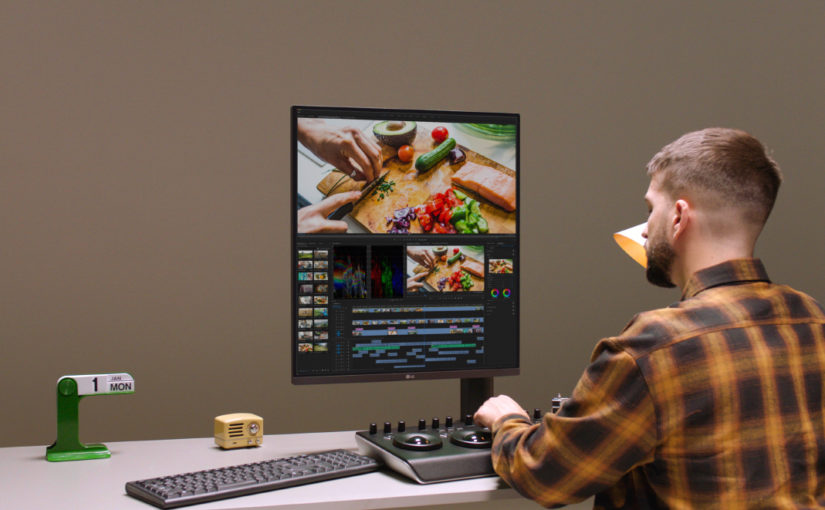LG DualUp Monitor Adalah Monitor Impian Para Editor Video