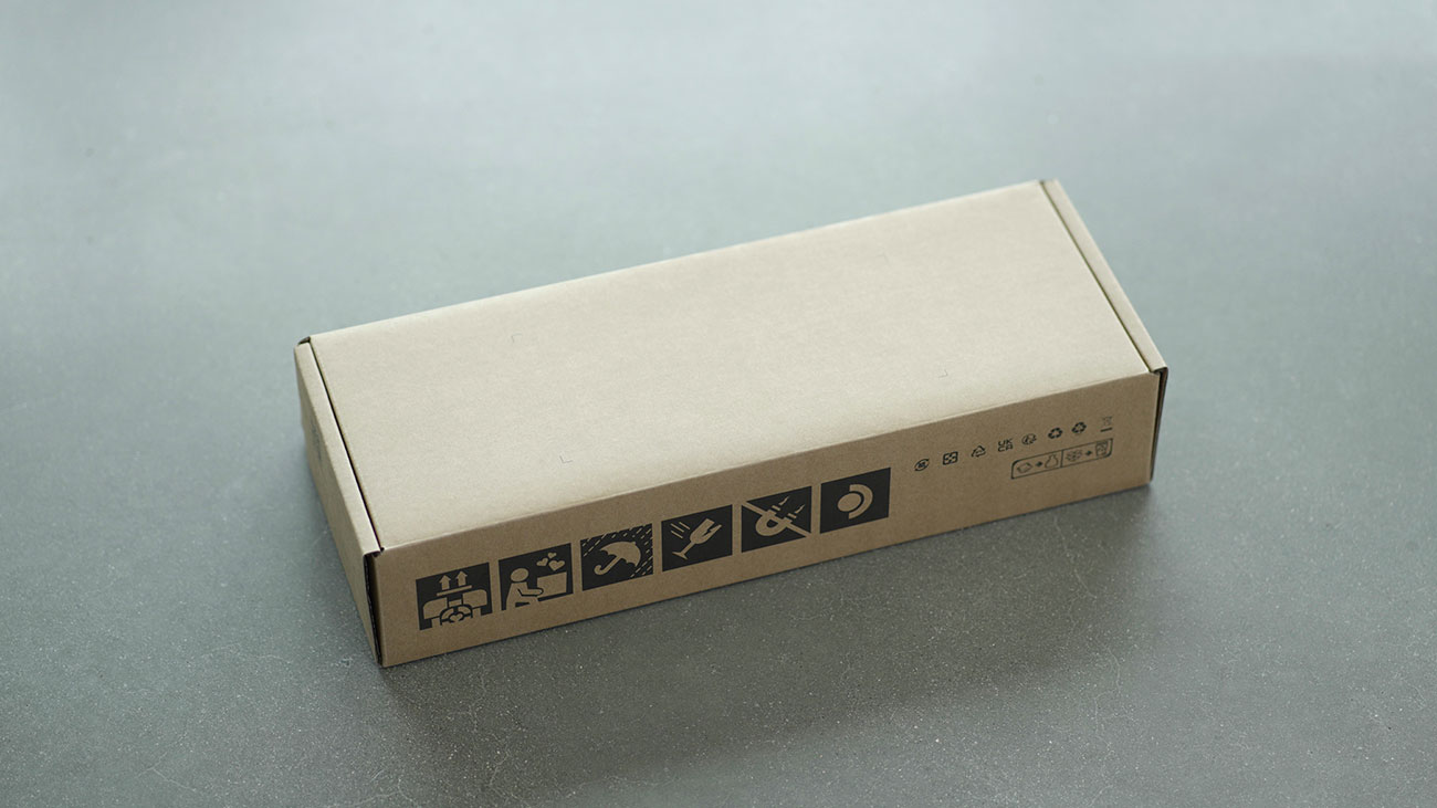 Packaging Steam Deck kelihatan sangat minimalis dan nyaris tanpa branding / Valve for SEO
